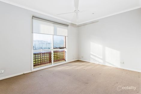 Property photo of 1 Newark Close Werribee VIC 3030