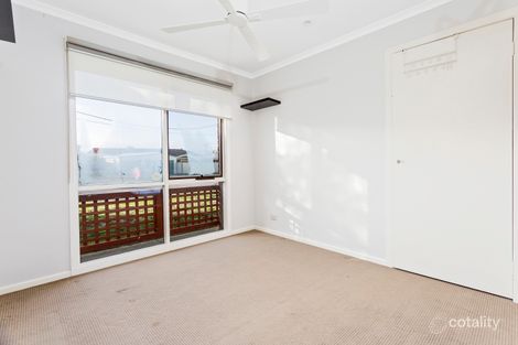 Property photo of 1 Newark Close Werribee VIC 3030