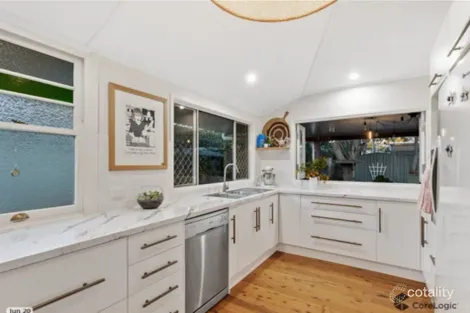 Property photo of 8 Parkinson Street South Toowoomba QLD 4350