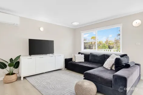 Property photo of 3 Elanora Road Elanora Heights NSW 2101