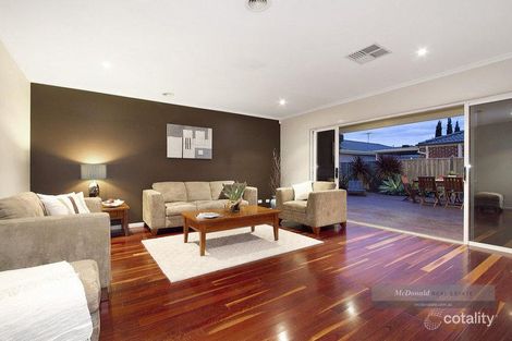 Property photo of 5 Cayley Court Keysborough VIC 3173