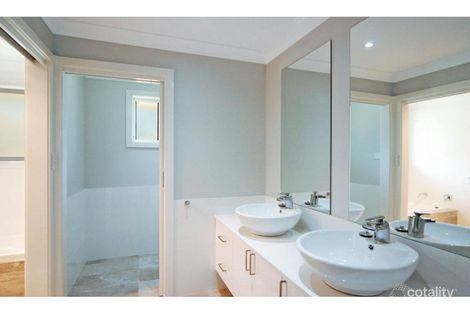 Property photo of 5B Creston Grove Bomaderry NSW 2541