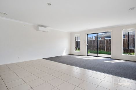 Property photo of 6 Cherry Close Harkness VIC 3337