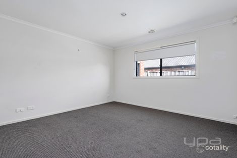 Property photo of 6 Cherry Close Harkness VIC 3337