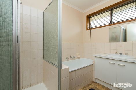 Property photo of 24 Josephine Avenue Cranbourne North VIC 3977