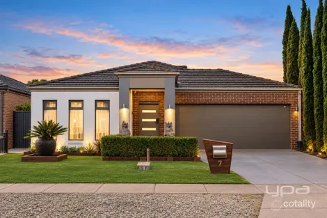 Property photo of 7 Derham Drive Point Cook VIC 3030