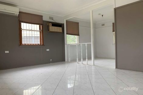 Property photo of 11 Barlow Crescent Canley Heights NSW 2166