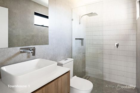 Property photo of 2/2 Maple Court Heidelberg West VIC 3081