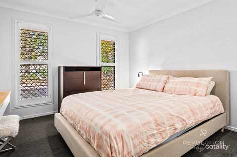 Property photo of 56 Lakes Entrance Drive Springfield Lakes QLD 4300