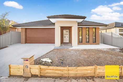 Property photo of 19 Perlette Drive Point Cook VIC 3030