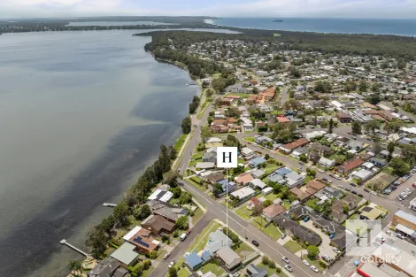 6 Peel St, Toukley, NSW 2263