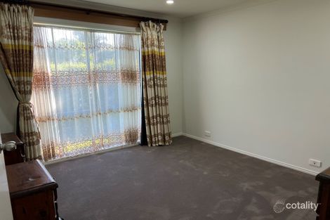 Property photo of 13 Hazelmere Avenue Cranbourne West VIC 3977