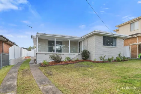 20 Lakeside Dr, Kanahooka, NSW 2530