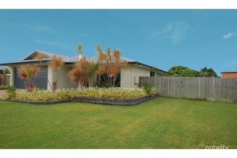 20 Donostia Cres, Bushland Beach, QLD 4818
