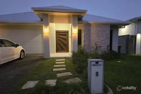 8 Headsail Dr, Trinity Beach, QLD 4879