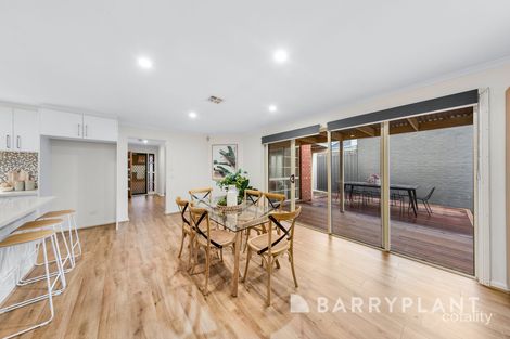 Property photo of 17 Thistle Court Delahey VIC 3037