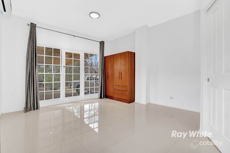 31 Cambewarra Ave, Castle Hill, NSW 2154