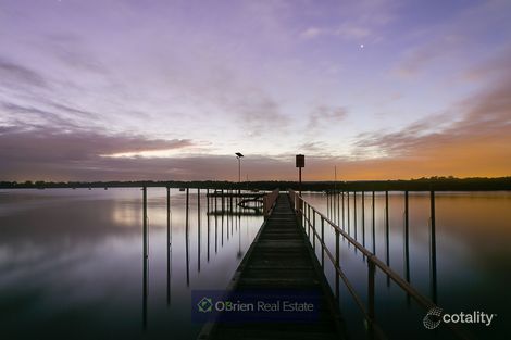 Property photo of 6 Edgewater Terrace Warneet VIC 3980