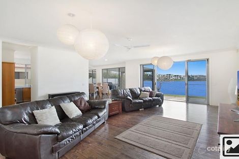 Property photo of 11 Washington Court Varsity Lakes QLD 4227