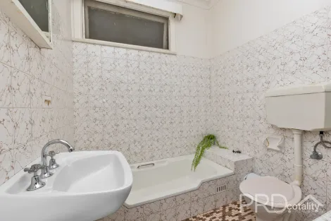Property photo of 17 Simpson Street Tumut NSW 2720