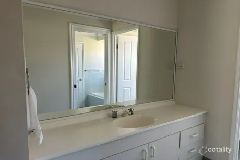Property photo of 24 Eskdale Close Narellan Vale NSW 2567