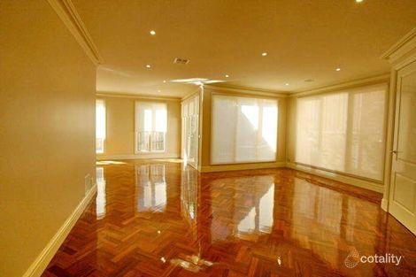 Property photo of 7 Mont Close Doncaster East VIC 3109