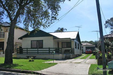 14 Valencia St, Greenacre, NSW 2190