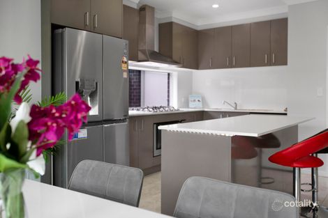 Property photo of 33 Promenade Circuit Rothwell QLD 4022