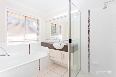 Property photo of 7 Seashell Court Lammermoor QLD 4703