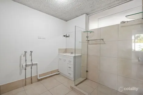 Property photo of 2/20 McIlwraith Street Auchenflower QLD 4066