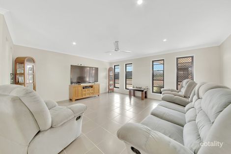 Property photo of 2 Monaros Court Beecher QLD 4680