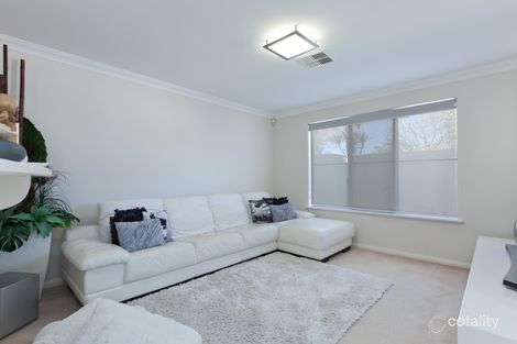 Property photo of 2/45 Reynolds Road Mount Pleasant WA 6153