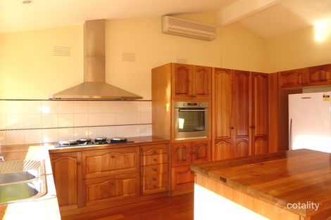 Property photo of 21 Fairfield Avenue Camberwell VIC 3124