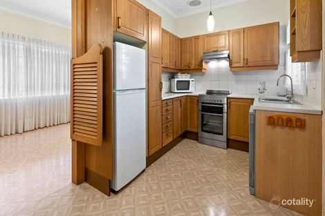 Property photo of 11 Endeavour Road Georges Hall NSW 2198