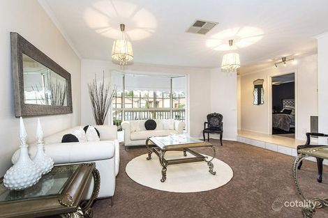 Property photo of 95 Telopea Crescent Mill Park VIC 3082