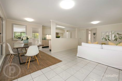 35 Tillbrook St, Chapel Hill, QLD 4069