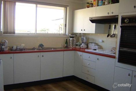 Property photo of 4/209-215 Harrow Road Glenfield NSW 2167