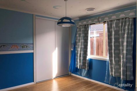 Property photo of 15 Sing Crescent Berwick VIC 3806