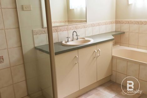 Property photo of 10 Allingham Street Golden Square VIC 3555