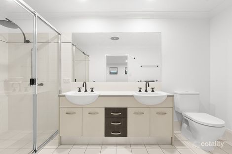Property photo of 58 Greenway Circuit Mount Ommaney QLD 4074