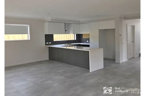 Property photo of 37 Clydevale Avenue Clyde North VIC 3978