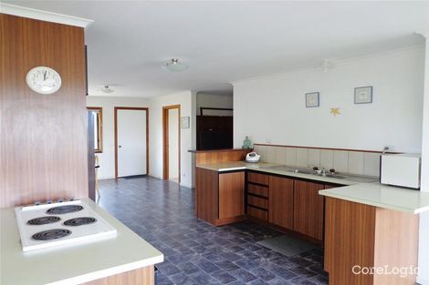 Property photo of 17 Bluff Drive Loch Sport VIC 3851