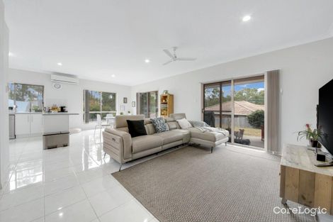 Property photo of 6 Glasshouse Place New Auckland QLD 4680