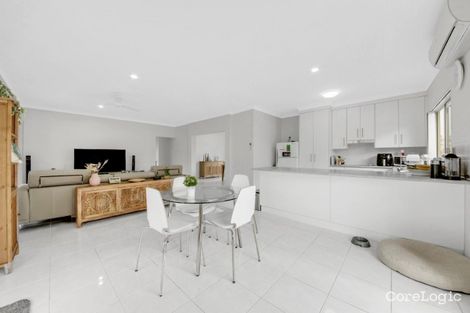 Property photo of 6 Glasshouse Place New Auckland QLD 4680