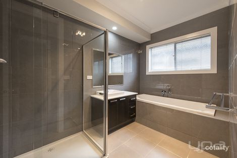 Property photo of 95 Claret Ash Boulevard Harkness VIC 3337