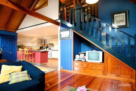 Property photo of 8 Booreea Boulevard Cordeaux Heights NSW 2526