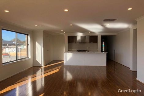 Property photo of 15 Botany Way Cranbourne East VIC 3977