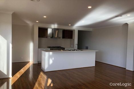 Property photo of 15 Botany Way Cranbourne East VIC 3977