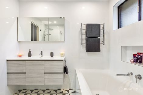 Property photo of 4 Blue Bell Place Heathcote NSW 2233