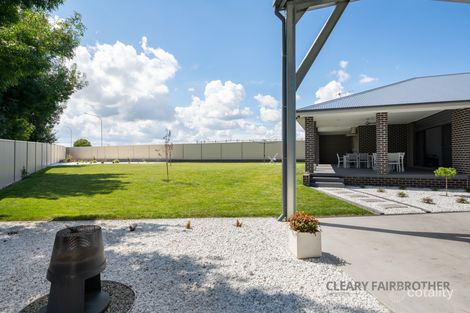 Property photo of 21 Newlands Crescent Kelso NSW 2795